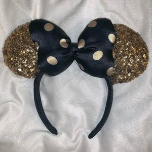 Minnie Mouse Disney ears